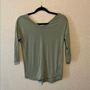 Tahari Green 3/4 Sleeve Relaxed Blouse